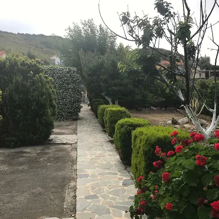 Megisti Apartment Mourteri